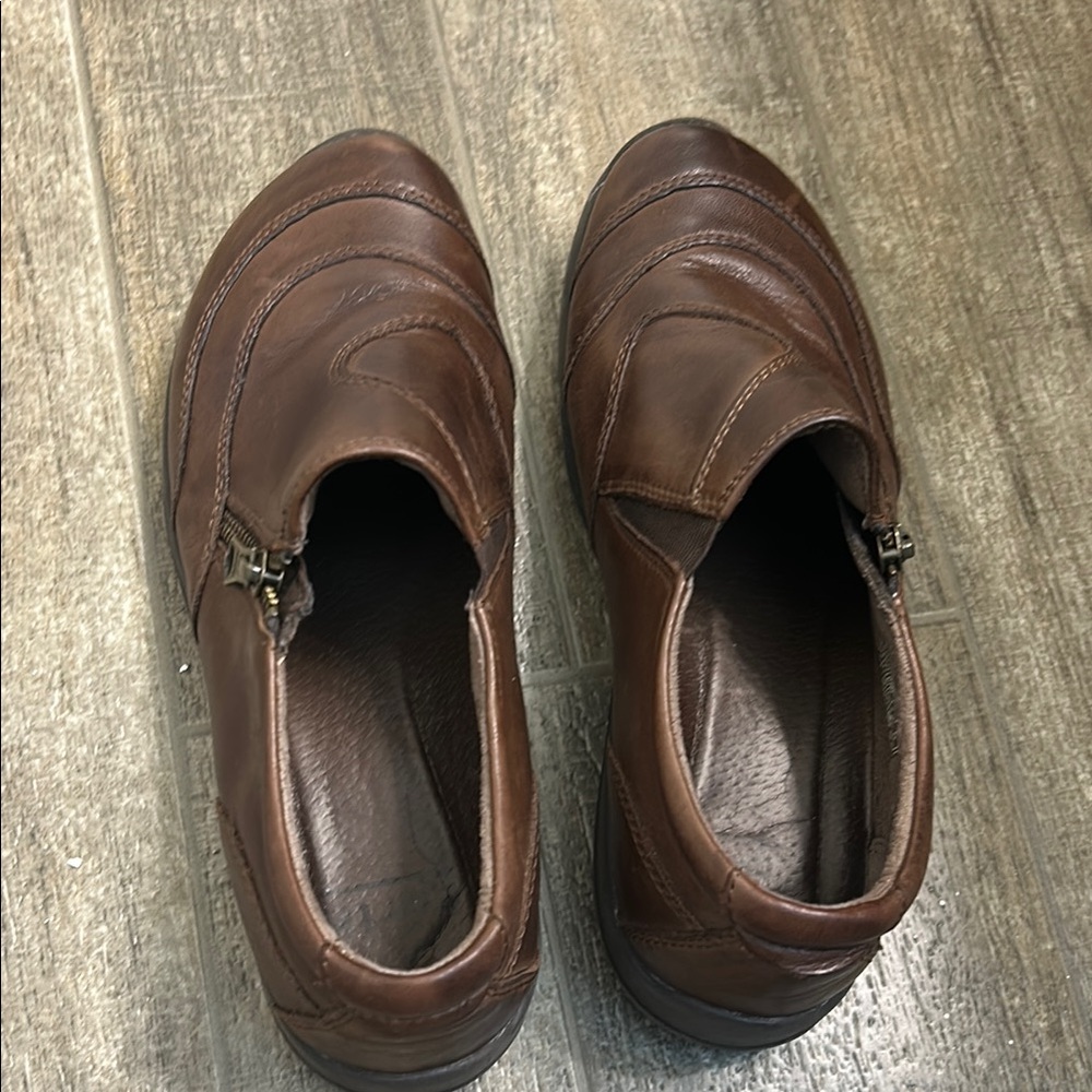Earth Brown Leather Loafers Slip-Ons